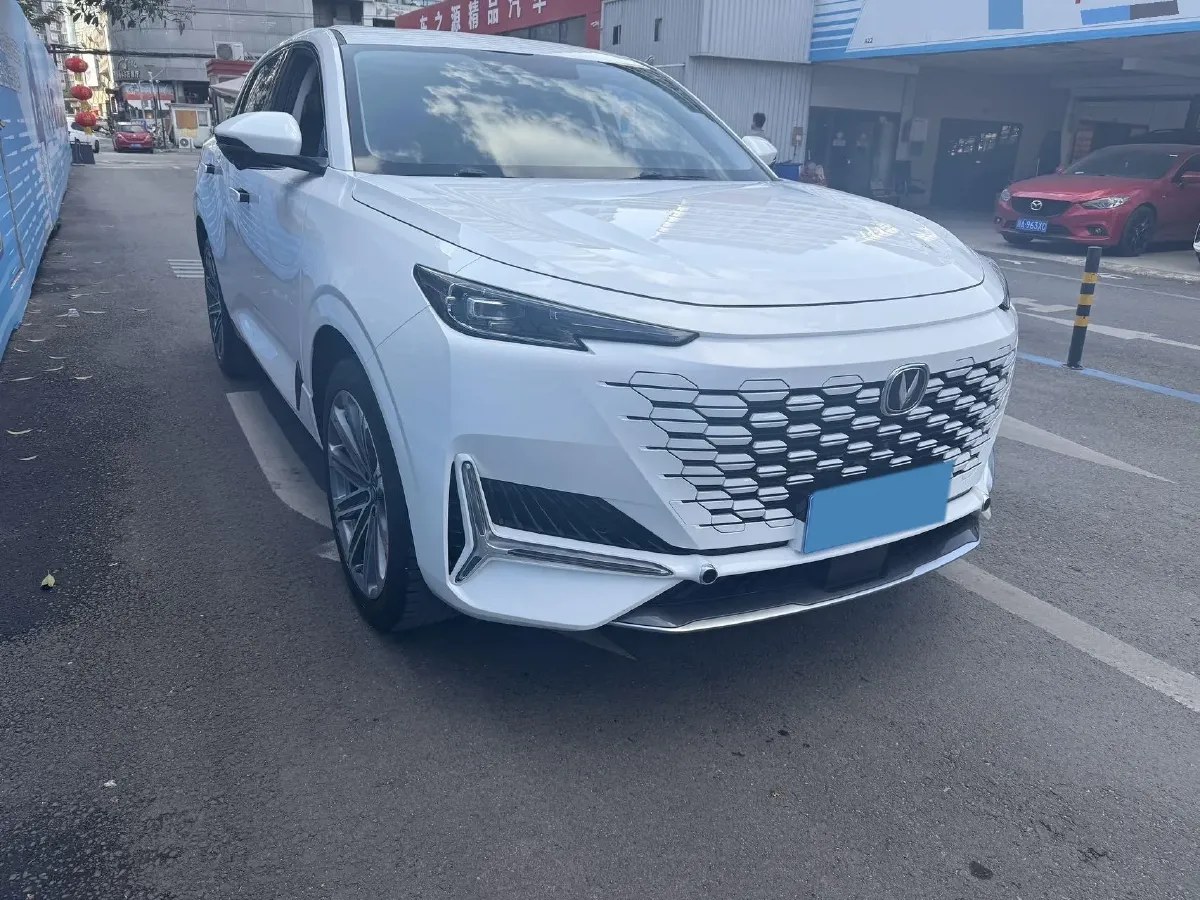 2021 ChangAn UNI-K 2.0T 233HP L4 8AT,autocango,china used car exporter,china ev exporter,chinese used car exporter,chinese used ev exporter