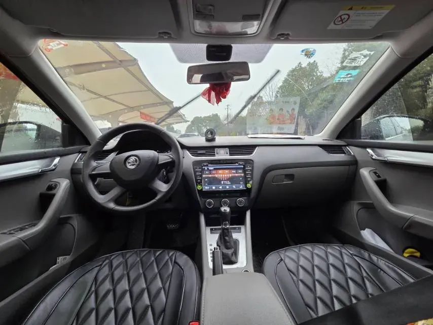 2019 Skoda Octavia 1.5L 116HP L4 6AT,autocango,china used car exporter,china ev exporter,chinese used car exporter,chinese used ev exporter