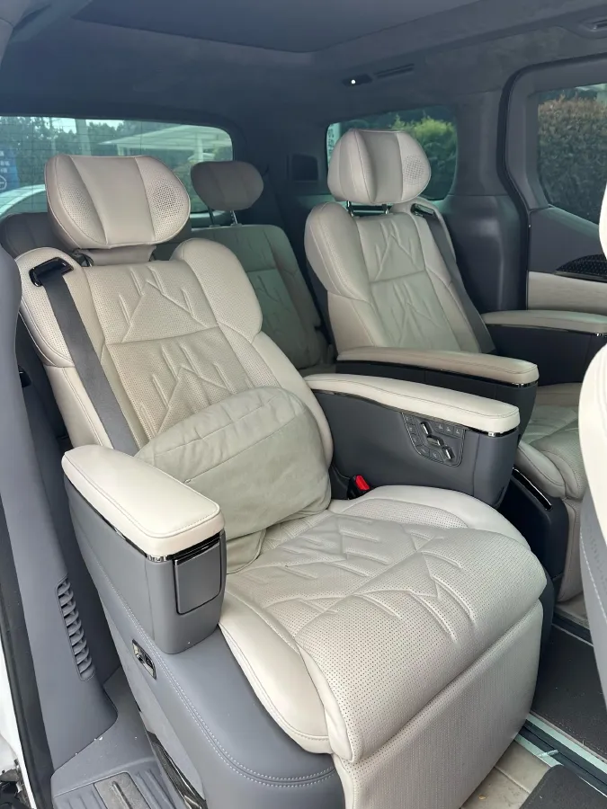 2024 Zeekr 009 BEV 108KWH,autocango,china used car exporter,china ev exporter,chinese used car exporter,chinese used ev exporter