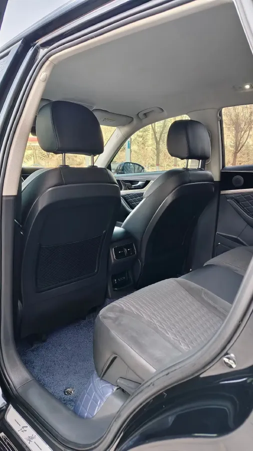 2019 HongQi HS5 2.0T 224HP L4 6AT,autocango,china used car exporter,china ev exporter,chinese used car exporter,chinese used ev exporter