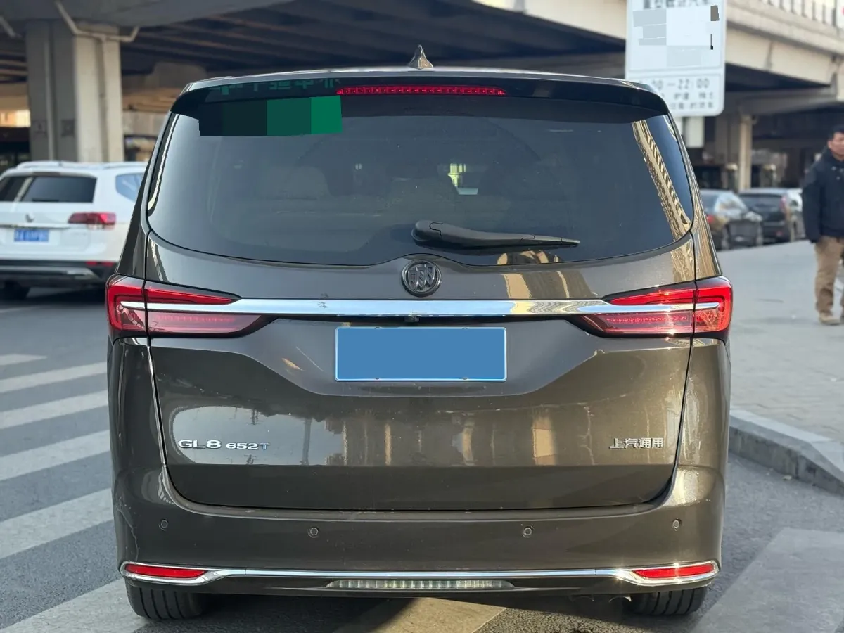 2021 Buick GL8 2.0T 237HP L4 9AT,autocango,china used car exporter,china ev exporter,chinese used car exporter,chinese used ev exporter