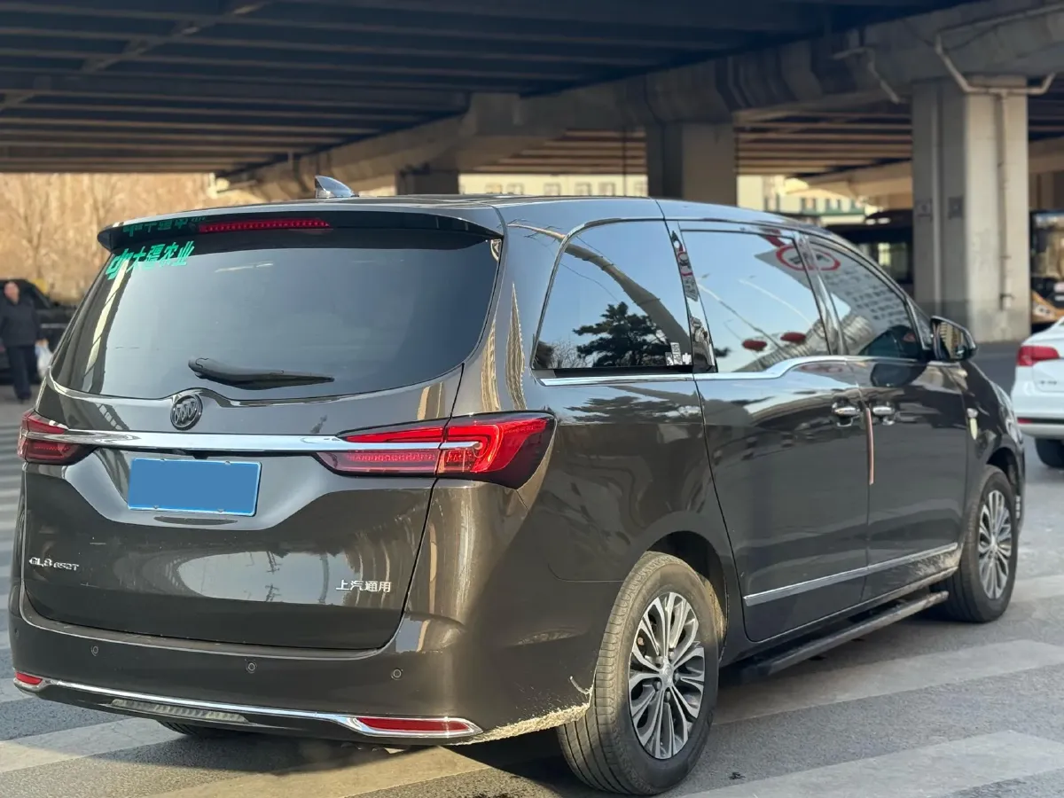2021 Buick GL8 2.0T 237HP L4 9AT,autocango,china used car exporter,china ev exporter,chinese used car exporter,chinese used ev exporter