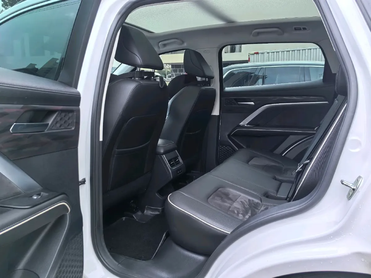 2023 Haval H6 1.5T 150HP L4 7DCT,autocango,china used car exporter,china ev exporter,chinese used car exporter,chinese used ev exporter