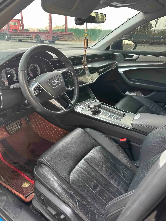 2021 Audi A6L 2.0T 224HP L4 7DCT,autocango,china used car exporter,china ev exporter,chinese used car exporter,chinese used ev exporter