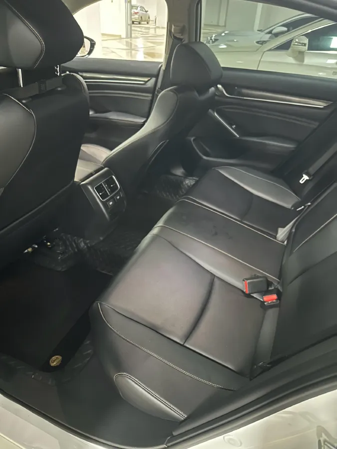 2022 Honda Accord 1.5T 194HP L4 CVT,autocango,china used car exporter,china ev exporter,chinese used car exporter,chinese used ev exporter