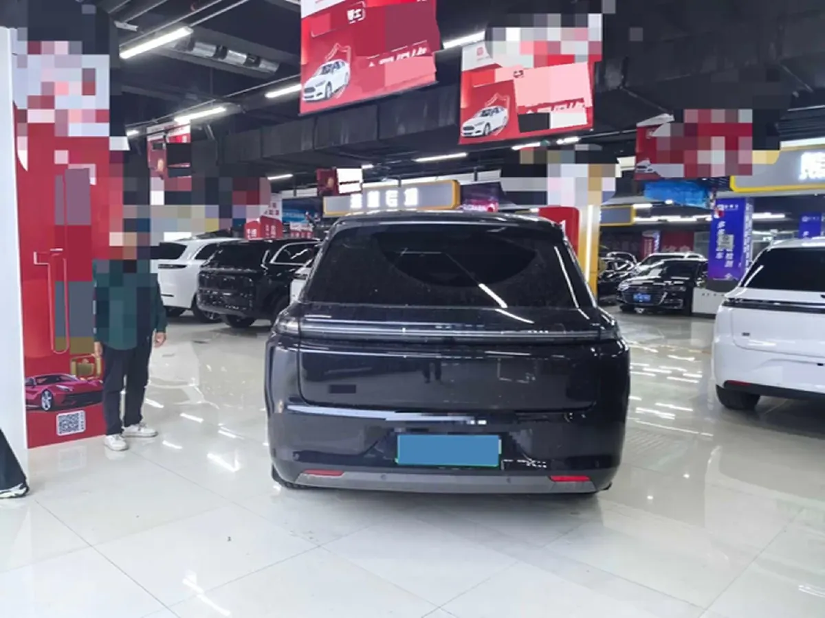 2024 Toyota Granvia 2.5L 189HP L4 E-CVT Hybrid,autocango,china used car exporter,china ev exporter,chinese used car exporter,chinese used ev exporter