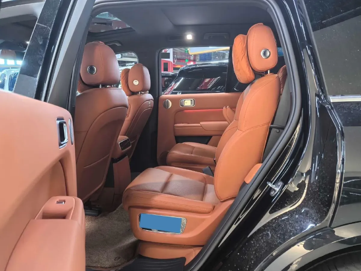 2024 Toyota Granvia 2.5L 189HP L4 E-CVT Hybrid,autocango,china used car exporter,china ev exporter,chinese used car exporter,chinese used ev exporter