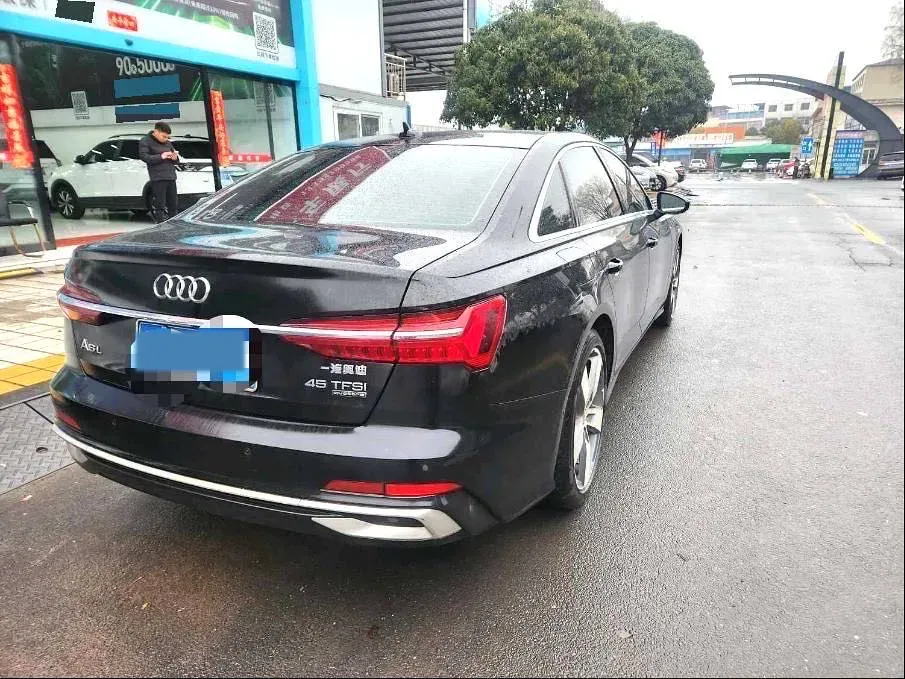 2023 Audi A6L 2.0T 245HP L4 7DCT,autocango,china used car exporter,china ev exporter,chinese used car exporter,chinese used ev exporter