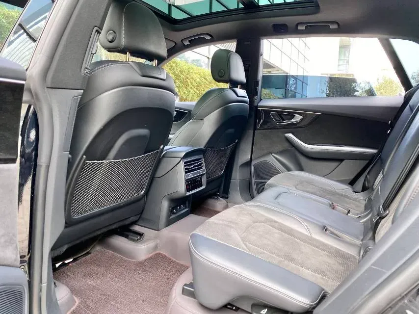 2021 Audi Q8 3.0T 340HP V6 8AT,autocango,china used car exporter,china ev exporter,chinese used car exporter,chinese used ev exporter