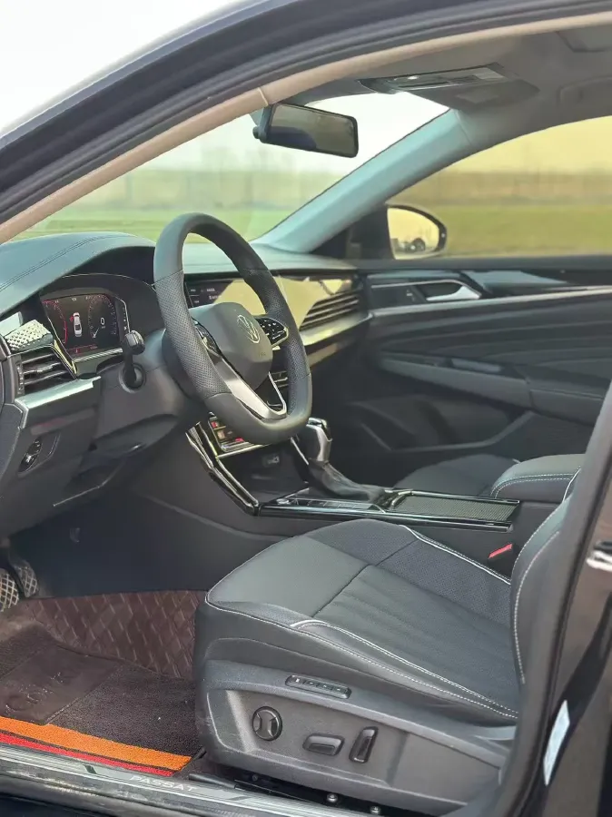 2024 Volkswagen Passat 2.0T 220HP L4 7DCT,autocango,china used car exporter,china ev exporter,chinese used car exporter,chinese used ev exporter