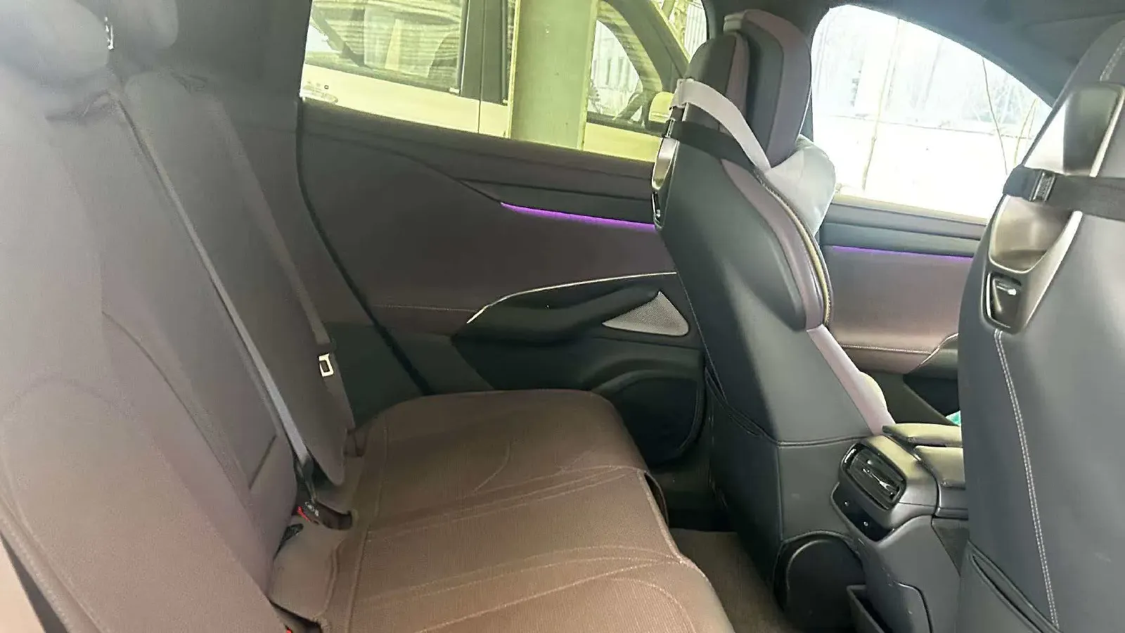 2024 MI SU7 BEV 73.6KWH,autocango,china used car exporter,china ev exporter,chinese used car exporter,chinese used ev exporter