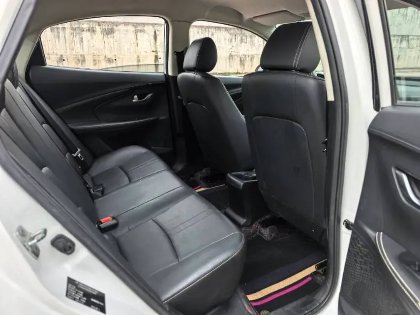 2019 ChangAn Alsvin 1.5L 107HP L4 5DCT,autocango,china used car exporter,china ev exporter,chinese used car exporter,chinese used ev exporter