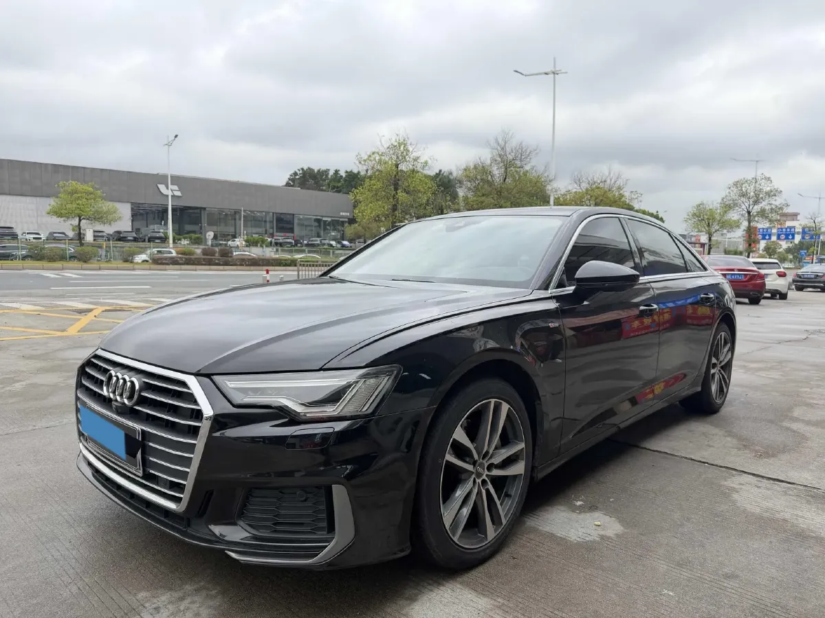 2020 Audi A6L 2.0T 190HP L4 7DCT,autocango,china used car exporter,china ev exporter,chinese used car exporter,chinese used ev exporter