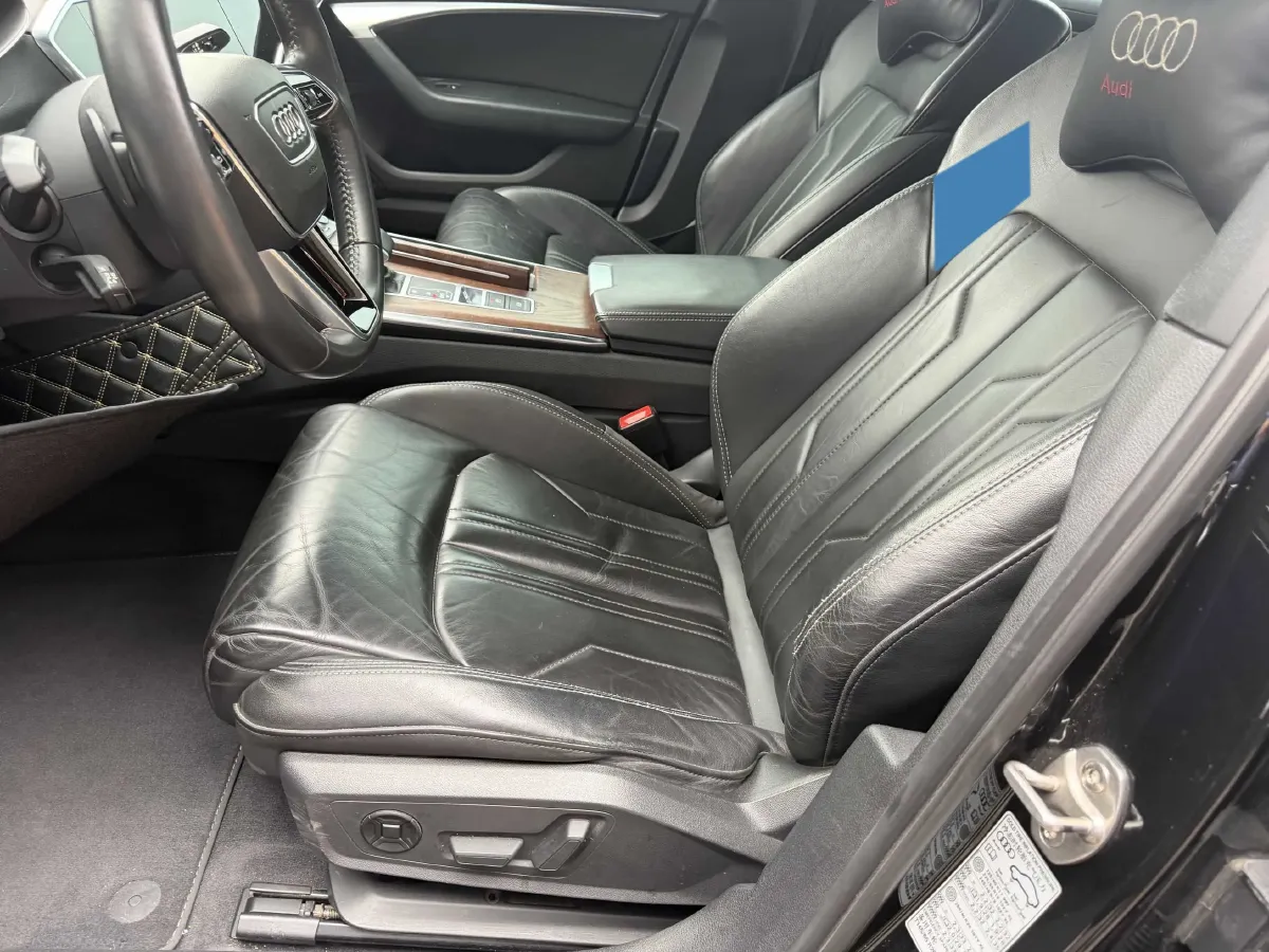 2020 Audi A6L 2.0T 190HP L4 7DCT,autocango,china used car exporter,china ev exporter,chinese used car exporter,chinese used ev exporter