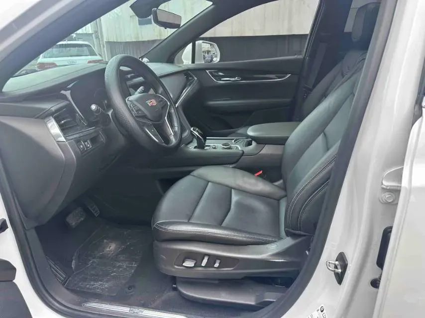 2020 Cadillac XT5 2.0T 237HP L4 9AT,autocango,china used car exporter,china ev exporter,chinese used car exporter,chinese used ev exporter