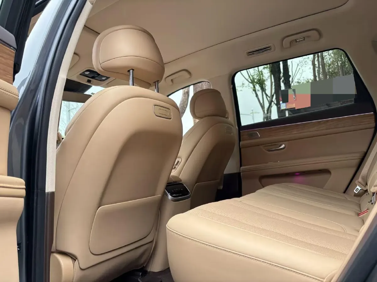 2024 AITO AITO M7 1.5T 152HP L4 REEV 40KWH,autocango,china used car exporter,china ev exporter,chinese used car exporter,chinese used ev exporter