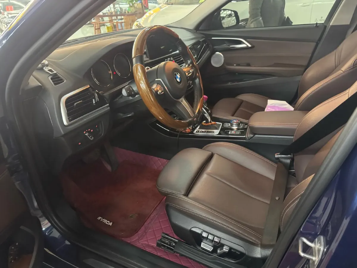 2021 BMW 1 Series 1.5T 140HP L3 7DCT,autocango,china used car exporter,china ev exporter,chinese used car exporter,chinese used ev exporter