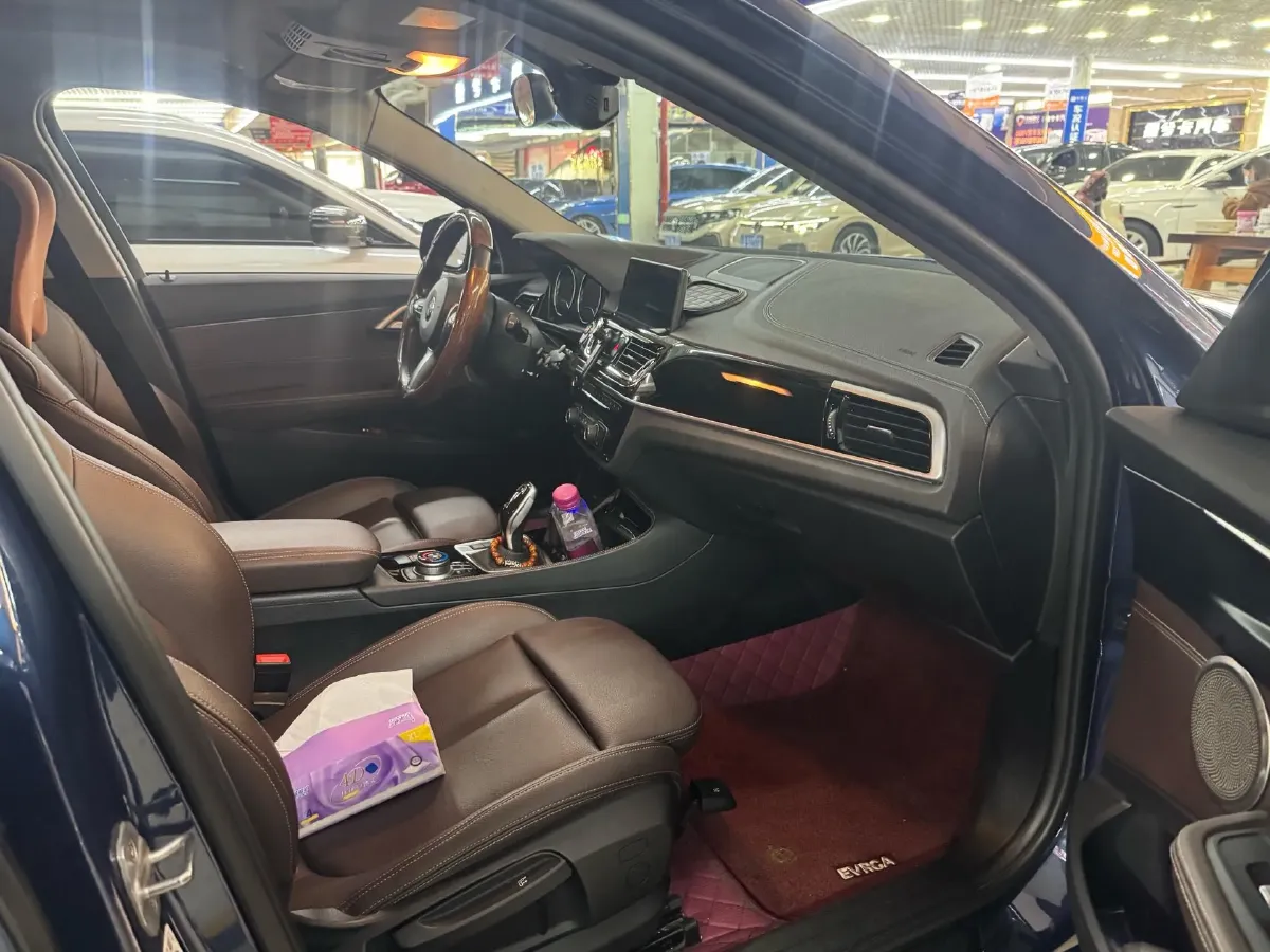 2021 BMW 1 Series 1.5T 140HP L3 7DCT,autocango,china used car exporter,china ev exporter,chinese used car exporter,chinese used ev exporter