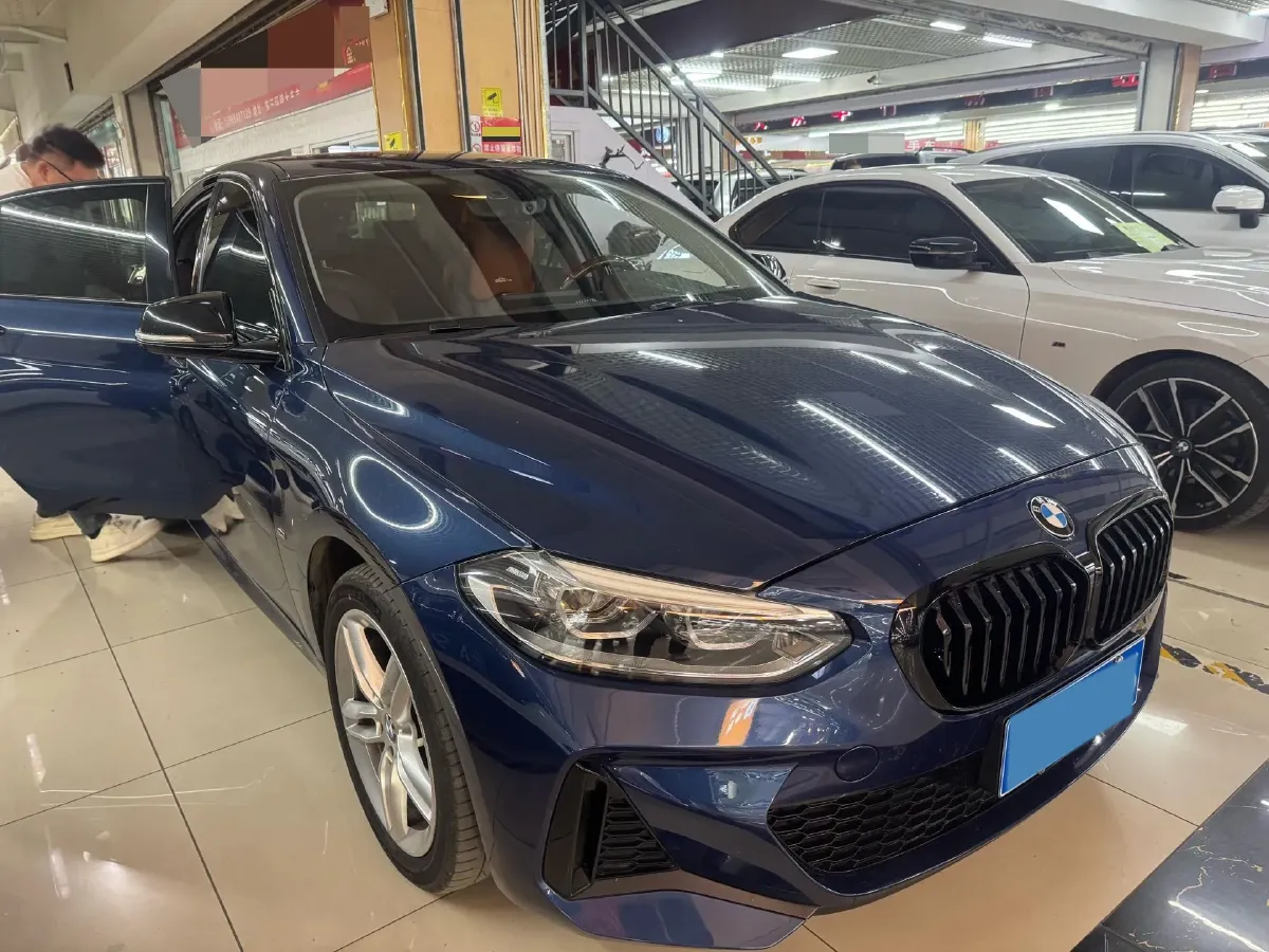 2021 BMW 1 Series 1.5T 140HP L3 7DCT,autocango,china used car exporter,china ev exporter,chinese used car exporter,chinese used ev exporter