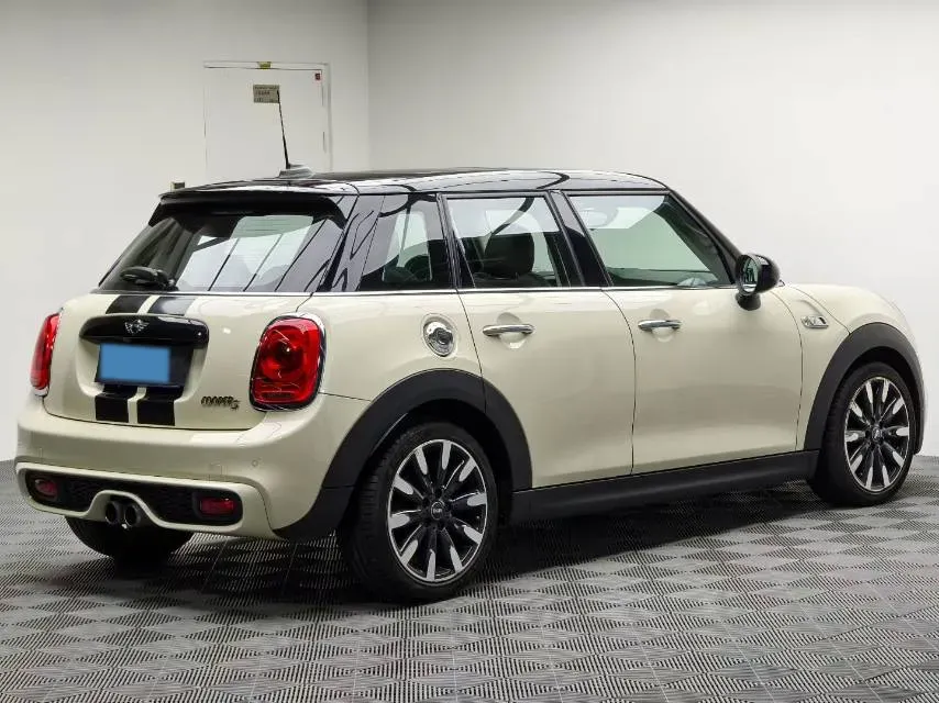 2016 MINI MINI 2.0T 192HP L4 6AT,autocango,china used car exporter,china ev exporter,chinese used car exporter,chinese used ev exporter