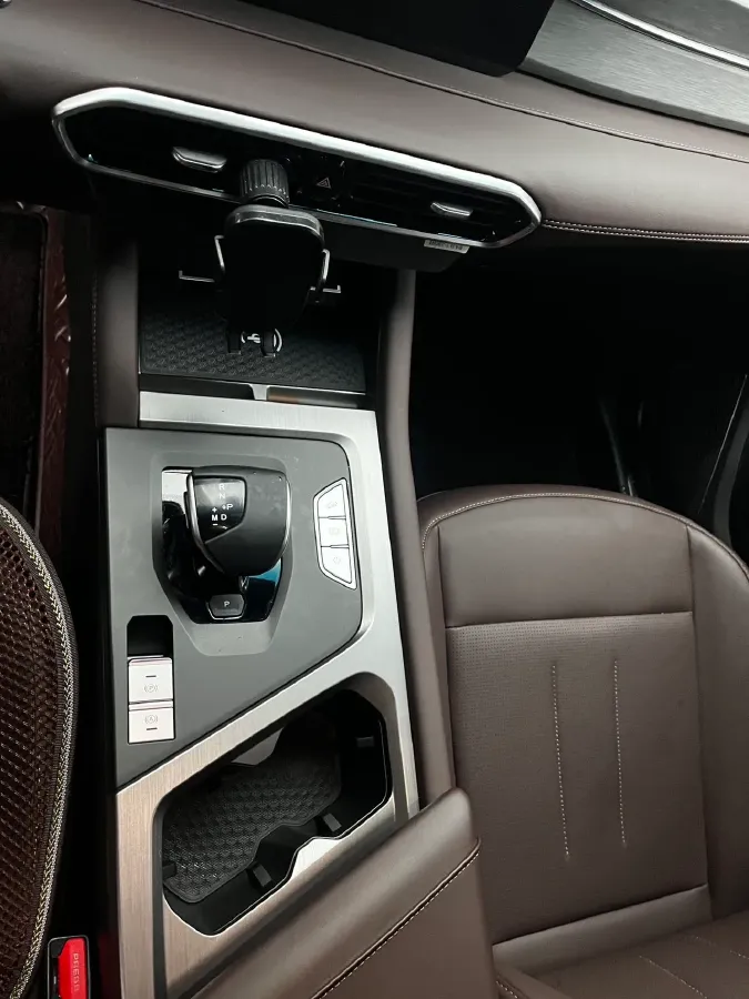 2023 Jetour X95 1.6T 197HP L4 7DCT,autocango,china used car exporter,china ev exporter,chinese used car exporter,chinese used ev exporter