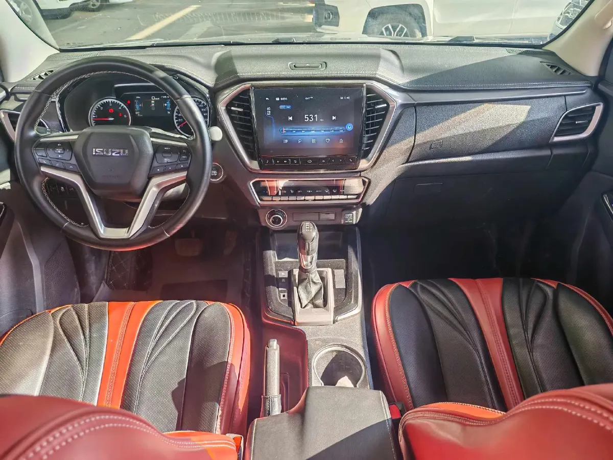 2021 Isuzu D-MAX 1.9T 163HP L4 6AT,autocango,china used car exporter,china ev exporter,chinese used car exporter,chinese used ev exporter