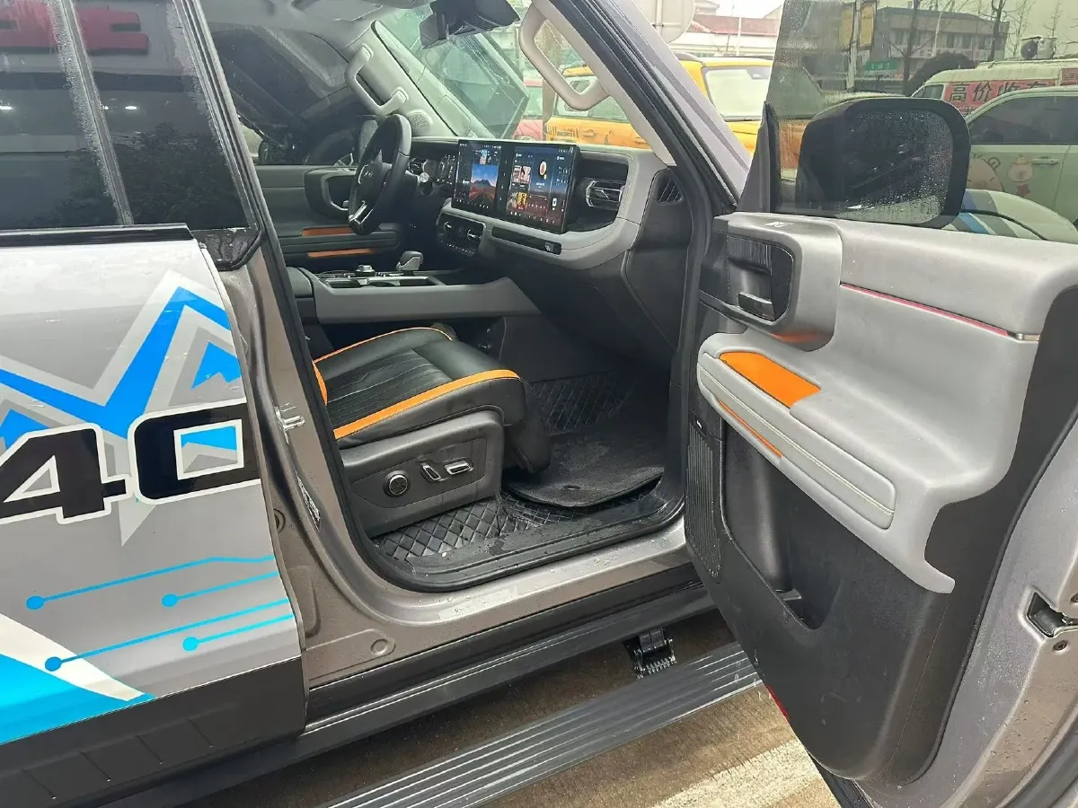 2025 Beijing BJ40 REEV REEV 188HP REEV 40.3KWH,autocango,china used car exporter,china ev exporter,chinese used car exporter,chinese used ev exporter