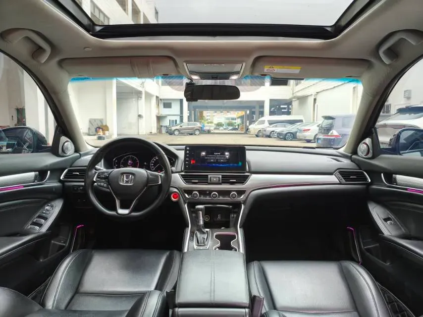 2022 Honda Accord 1.5T 194HP L4 CVT,autocango,china used car exporter,china ev exporter,chinese used car exporter,chinese used ev exporter