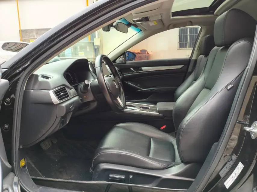 2022 Honda Accord 1.5T 194HP L4 CVT,autocango,china used car exporter,china ev exporter,chinese used car exporter,chinese used ev exporter