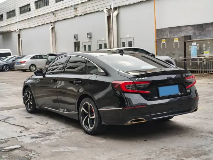 2022 Honda Accord 1.5T 194HP L4 CVT,autocango,china used car exporter,china ev exporter,chinese used car exporter,chinese used ev exporter