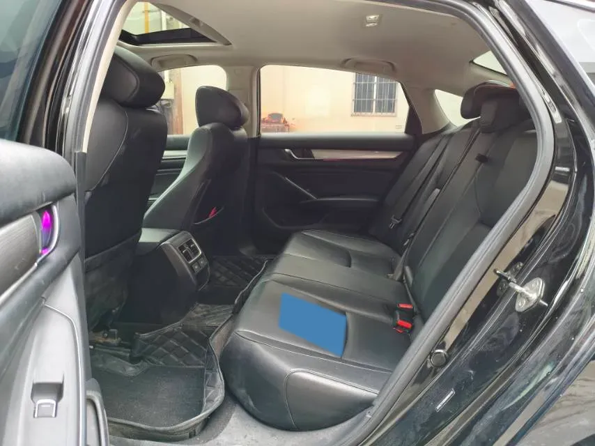 2022 Honda Accord 1.5T 194HP L4 CVT,autocango,china used car exporter,china ev exporter,chinese used car exporter,chinese used ev exporter