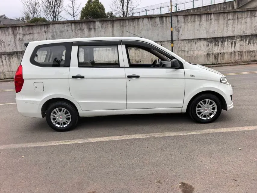 2018 WuLing HongGuang 1.2L 82HP L4 5MT,autocango,china used car exporter,china ev exporter,chinese used car exporter,chinese used ev exporter