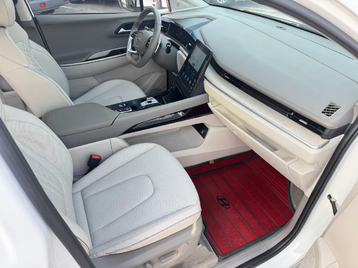 2021 Hyundai Custo 2.0T 236HP L4 8AT,autocango,china used car exporter,china ev exporter,chinese used car exporter,chinese used ev exporter