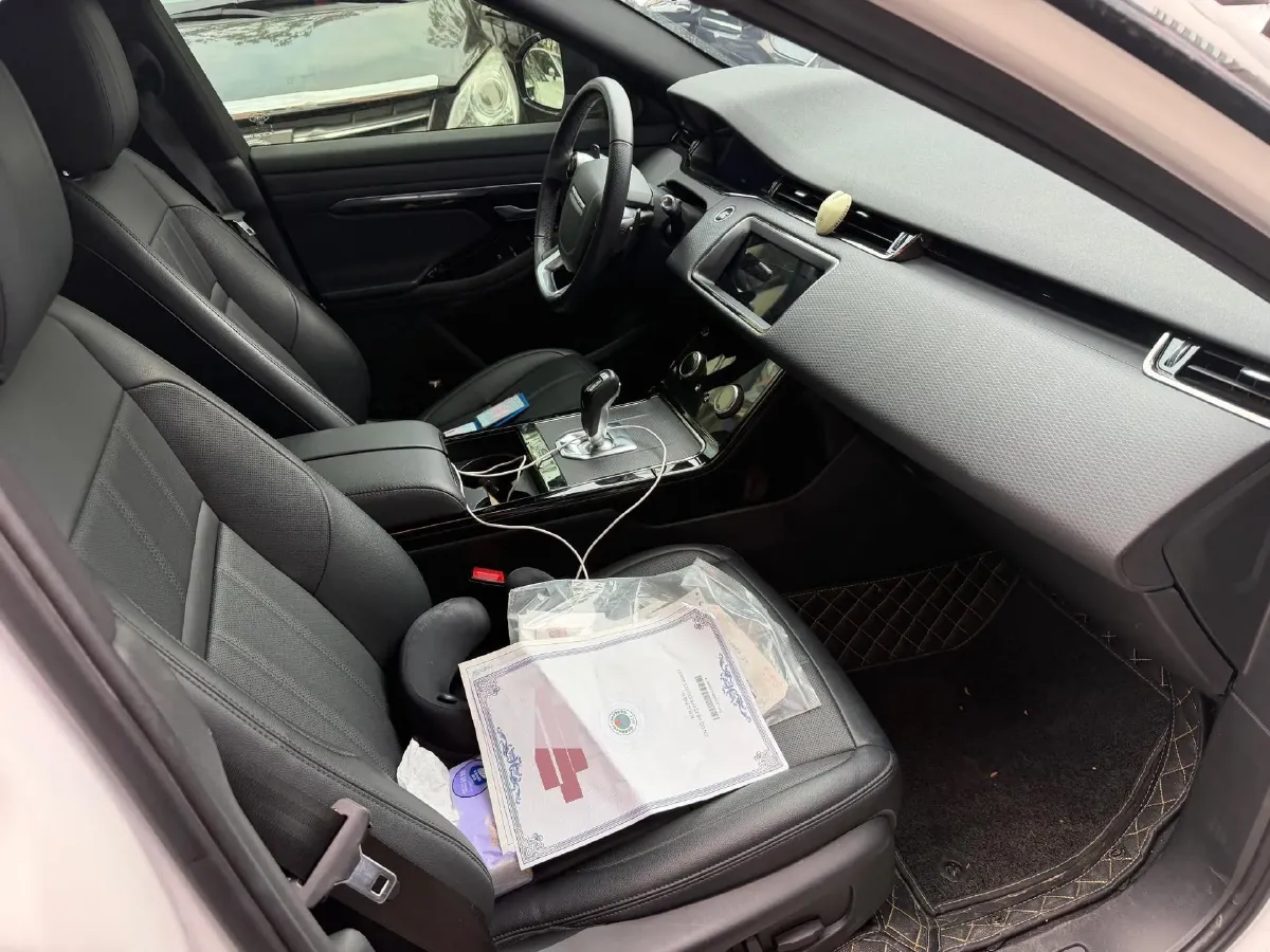 2020 Land Rover Range Rover Evoque 2.0T 249HP L4 9AT,autocango,china used car exporter,china ev exporter,chinese used car exporter,chinese used ev exporter