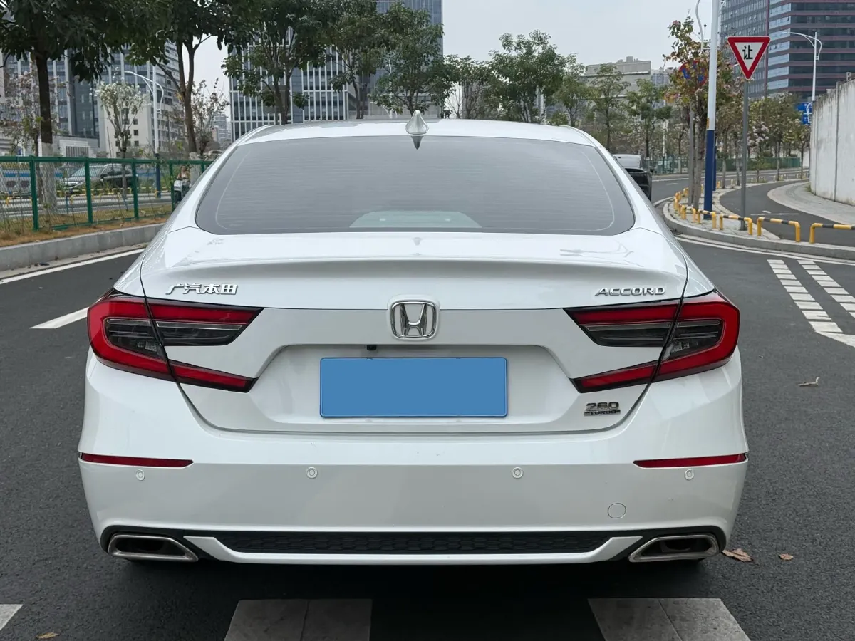 2022 Honda Accord 1.5T 194HP L4 CVT,autocango,china used car exporter,china ev exporter,chinese used car exporter,chinese used ev exporter