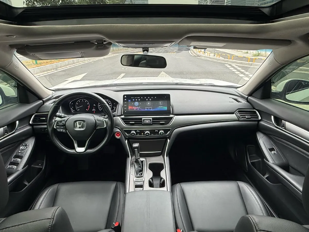 2022 Honda Accord 1.5T 194HP L4 CVT,autocango,china used car exporter,china ev exporter,chinese used car exporter,chinese used ev exporter
