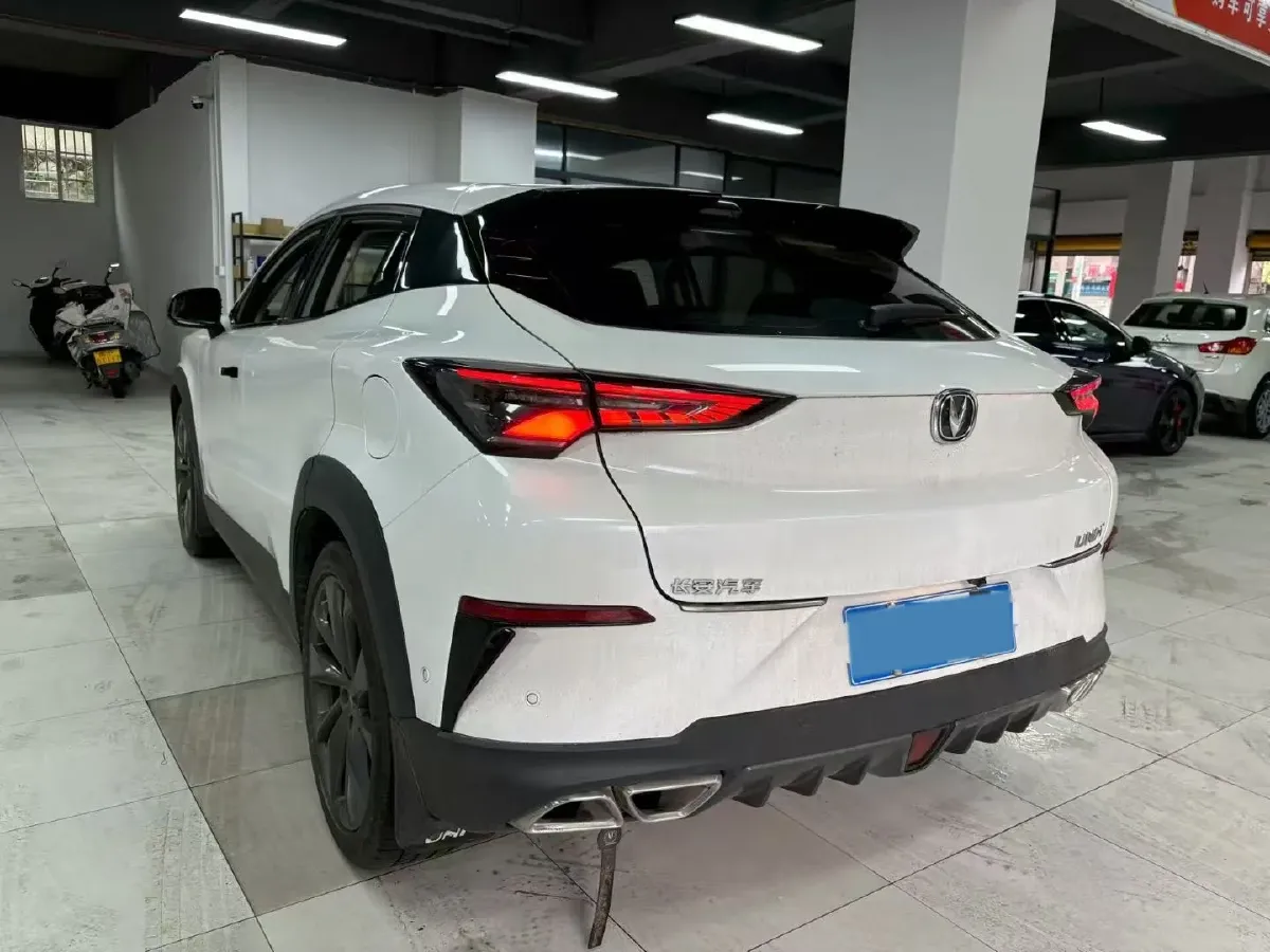2020 ChangAn UNI-T 1.5T 180HP L4 7DCT,autocango,china used car exporter,china ev exporter,chinese used car exporter,chinese used ev exporter