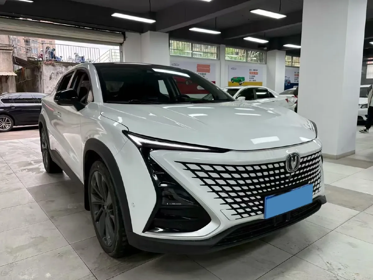 2020 ChangAn UNI-T 1.5T 180HP L4 7DCT,autocango,china used car exporter,china ev exporter,chinese used car exporter,chinese used ev exporter