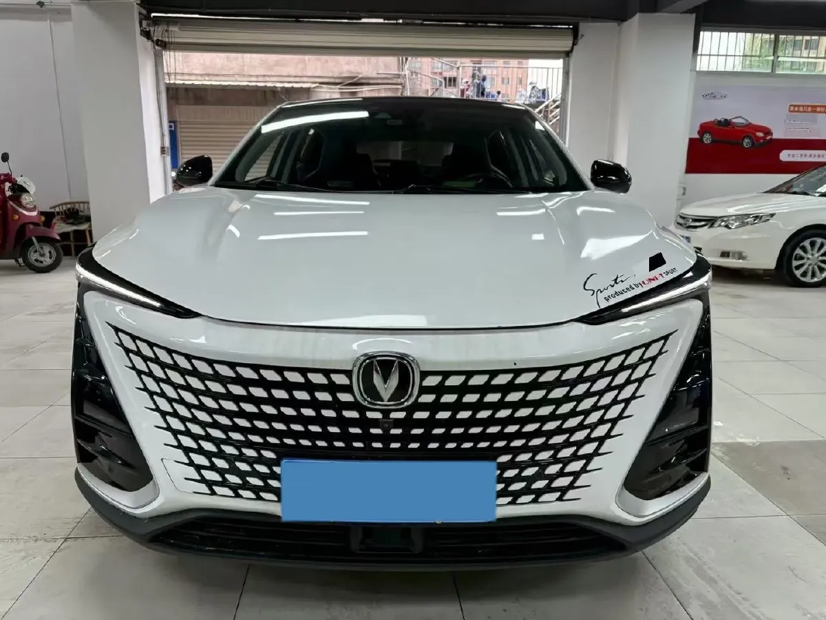 2020 ChangAn UNI-T 1.5T 180HP L4 7DCT,autocango,china used car exporter,china ev exporter,chinese used car exporter,chinese used ev exporter