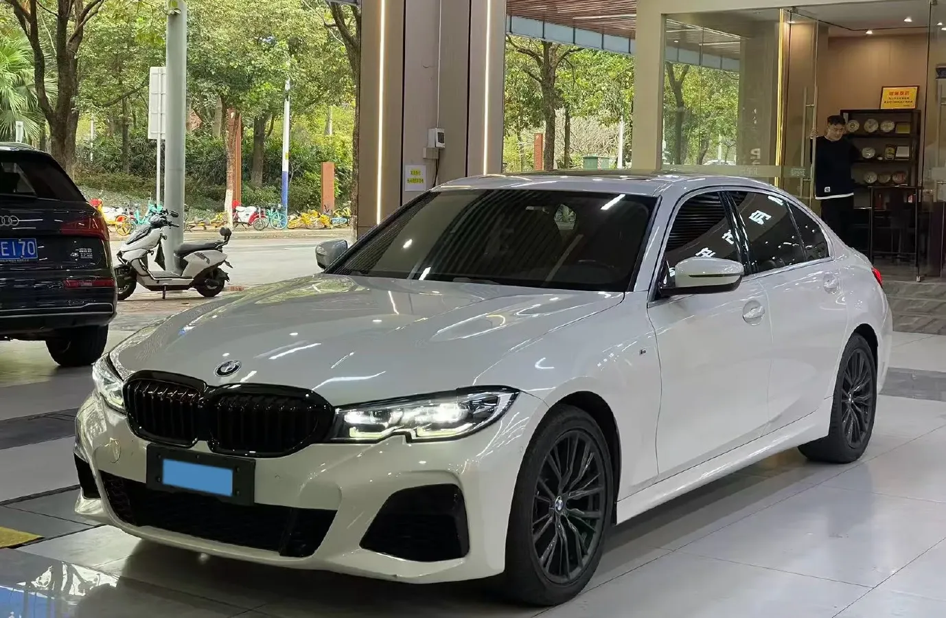 2020 BMW 3 Series 2.0T 156HP L4 8AT,autocango,china used car exporter,china ev exporter,chinese used car exporter,chinese used ev exporter