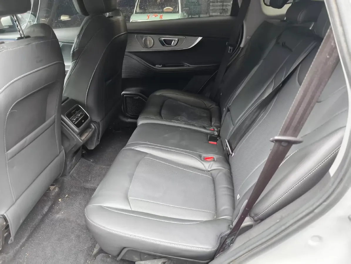 2022 Chery Tiggo 8 PRO 1.6T 197HP L4 7DCT,autocango,china used car exporter,china ev exporter,chinese used car exporter,chinese used ev exporter