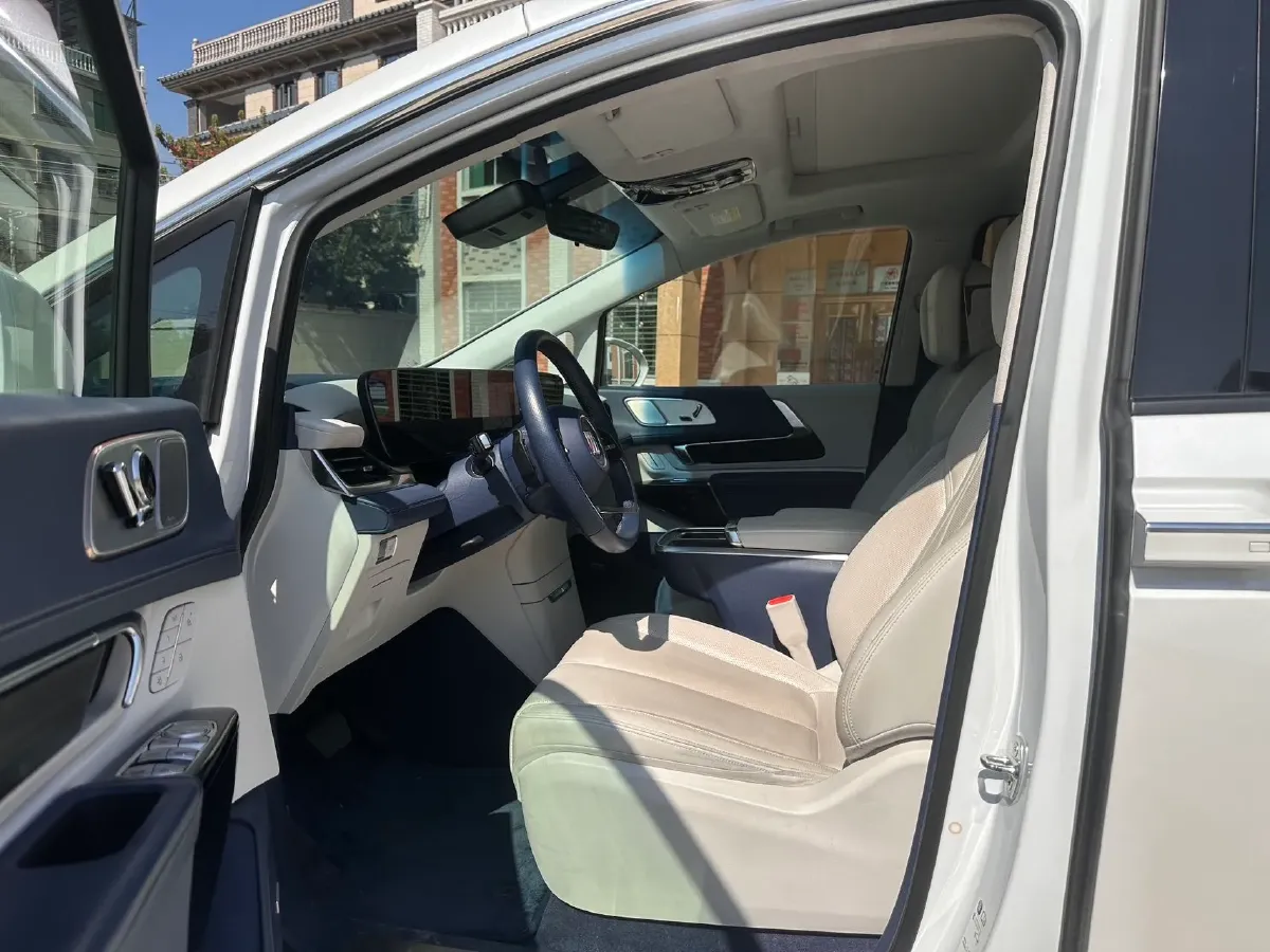 2023 Buick Century 2.0T 237HP L4 9AT,autocango,china used car exporter,china ev exporter,chinese used car exporter,chinese used ev exporter