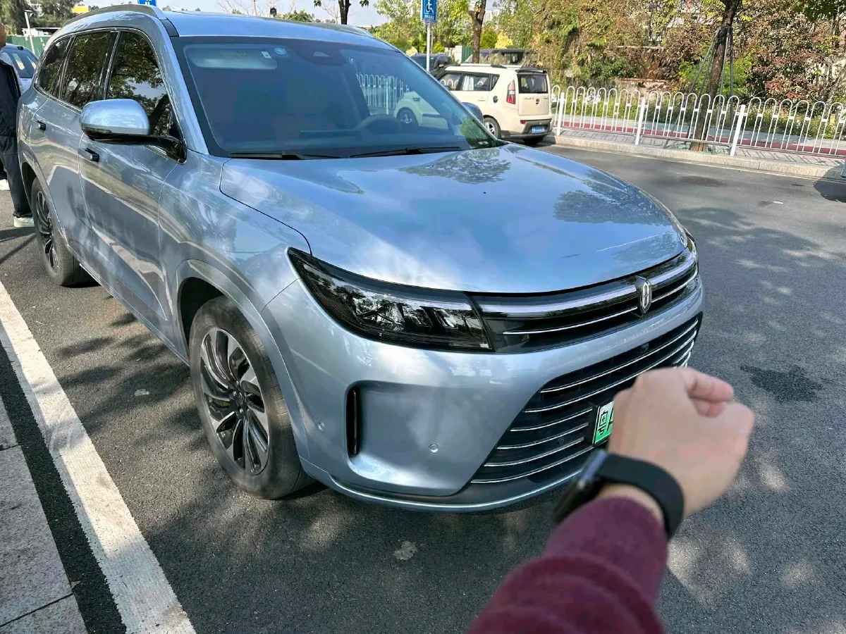 2024 AITO AITO M7 1.5T 152HP L4 REEV 40KWH,autocango,china used car exporter,china ev exporter,chinese used car exporter,chinese used ev exporter