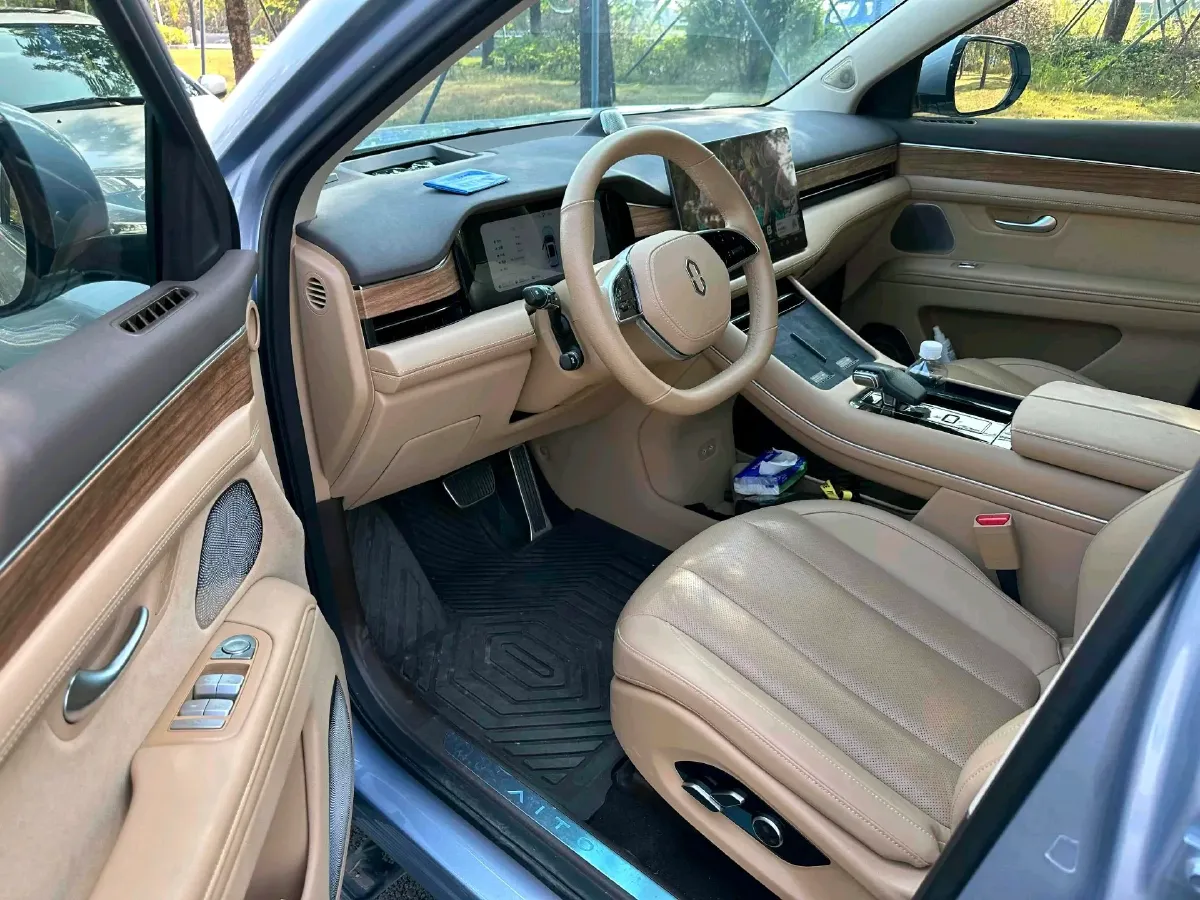 2024 AITO AITO M7 1.5T 152HP L4 REEV 40KWH,autocango,china used car exporter,china ev exporter,chinese used car exporter,chinese used ev exporter