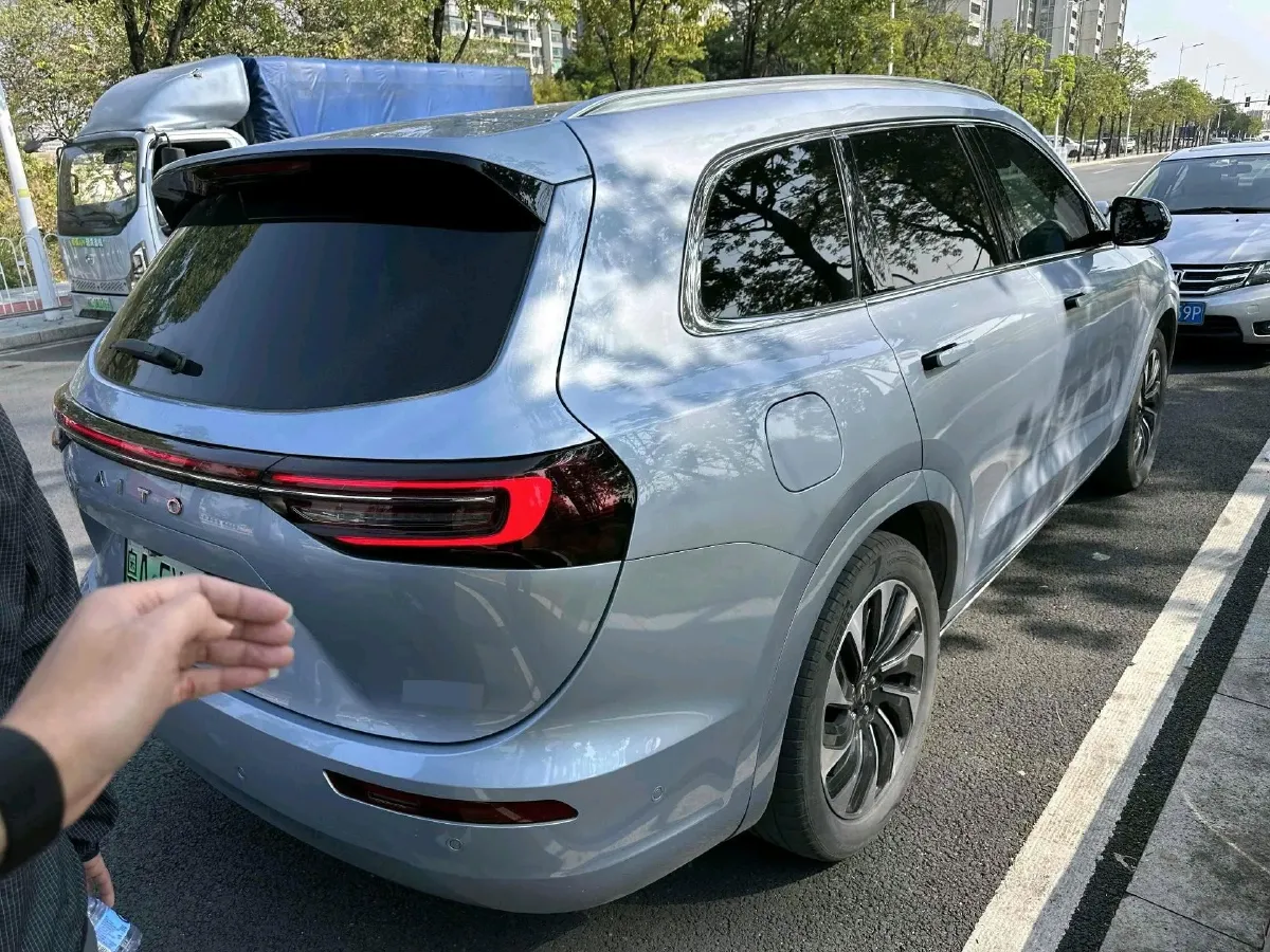 2024 AITO AITO M7 1.5T 152HP L4 REEV 40KWH,autocango,china used car exporter,china ev exporter,chinese used car exporter,chinese used ev exporter