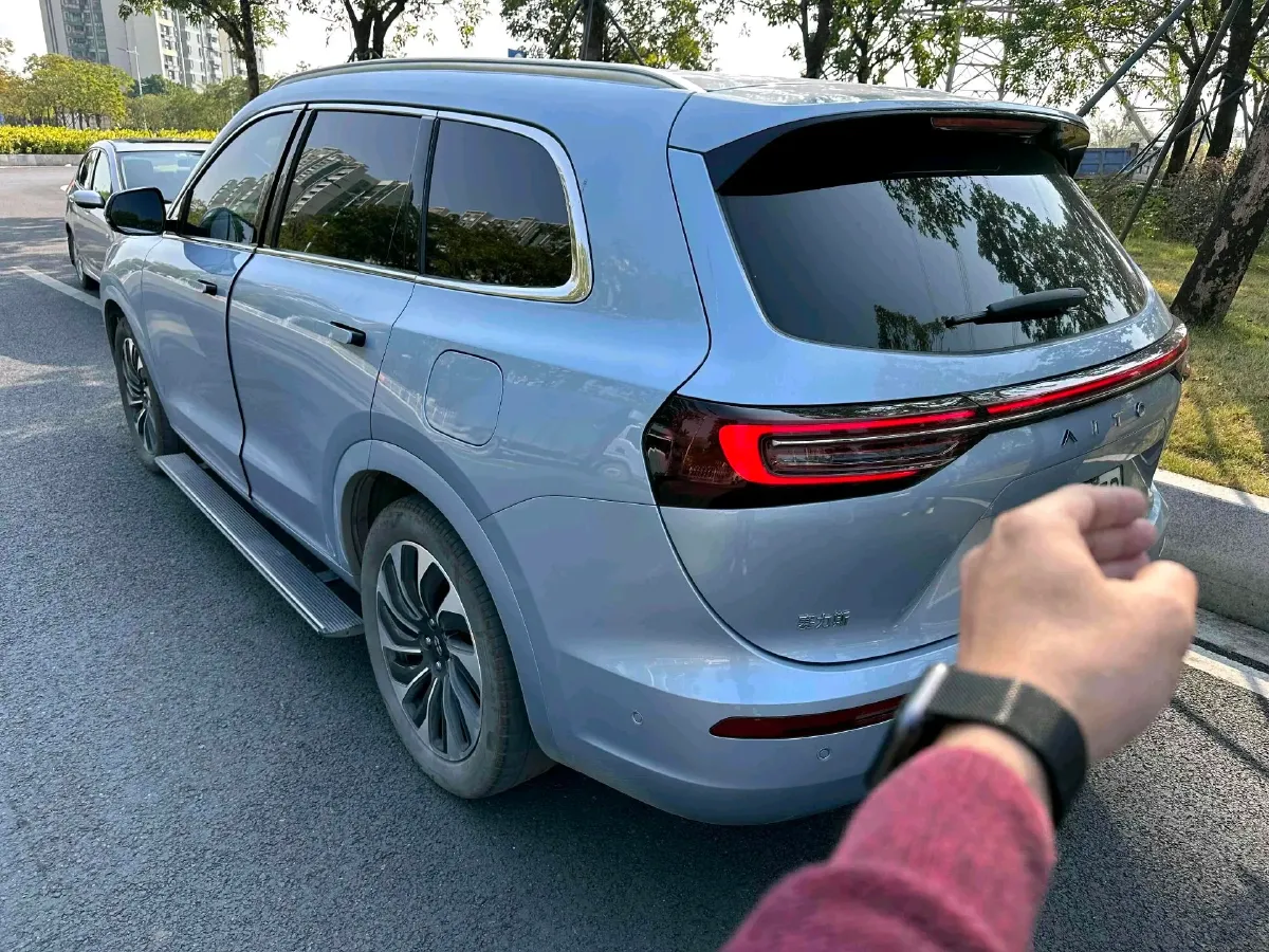 2024 AITO AITO M7 1.5T 152HP L4 REEV 40KWH,autocango,china used car exporter,china ev exporter,chinese used car exporter,chinese used ev exporter