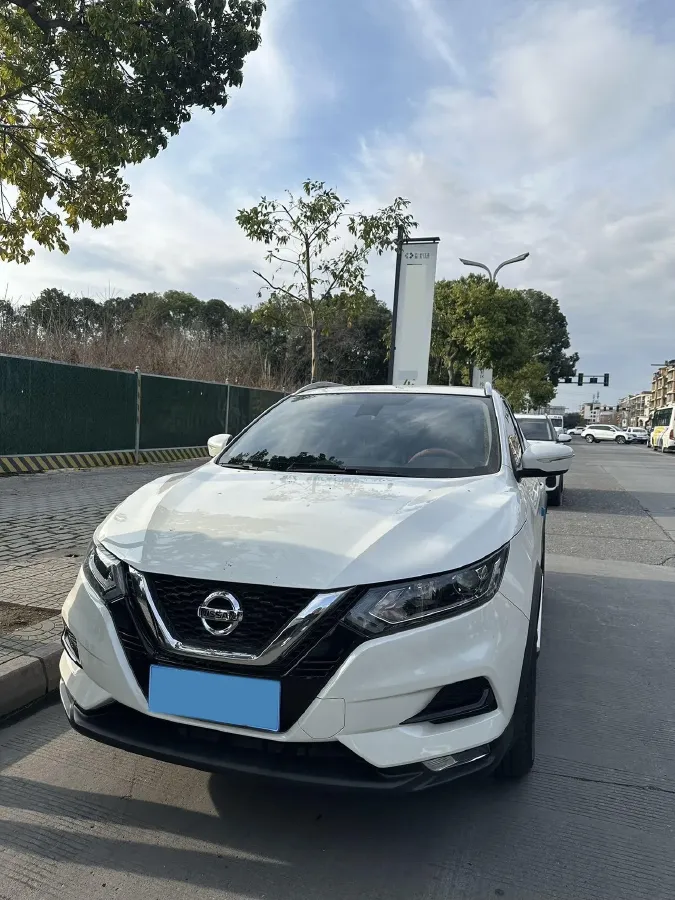 2022 Nissan Qashqai 2.0L 151HP L4 CVT,autocango,china used car exporter,china ev exporter,chinese used car exporter,chinese used ev exporter