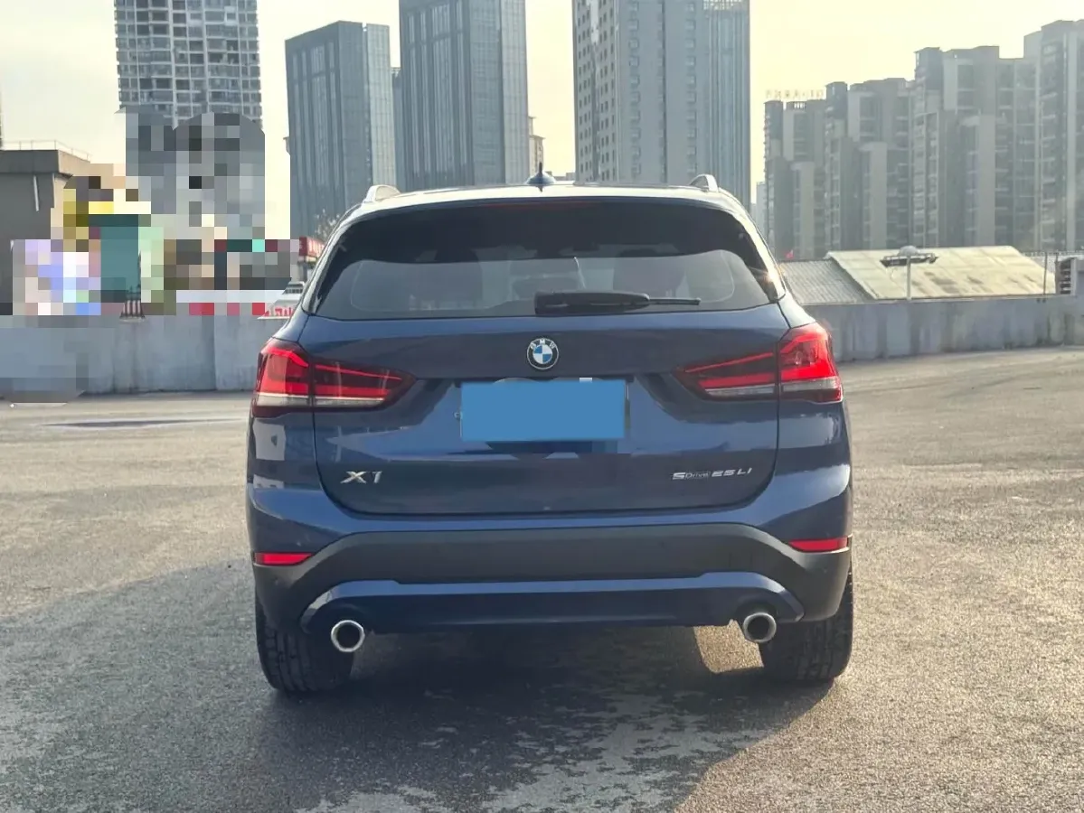 2022 BMW X1 2.0T 192HP L4 7DCT,autocango,china used car exporter,china ev exporter,chinese used car exporter,chinese used ev exporter