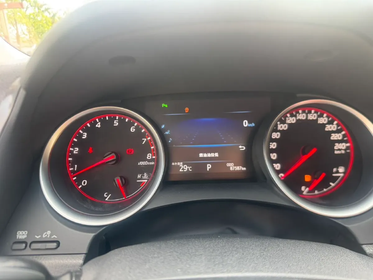 2018 Toyota Camry 2.0L 169HP L4 6AT,autocango,china used car exporter,china ev exporter,chinese used car exporter,chinese used ev exporter