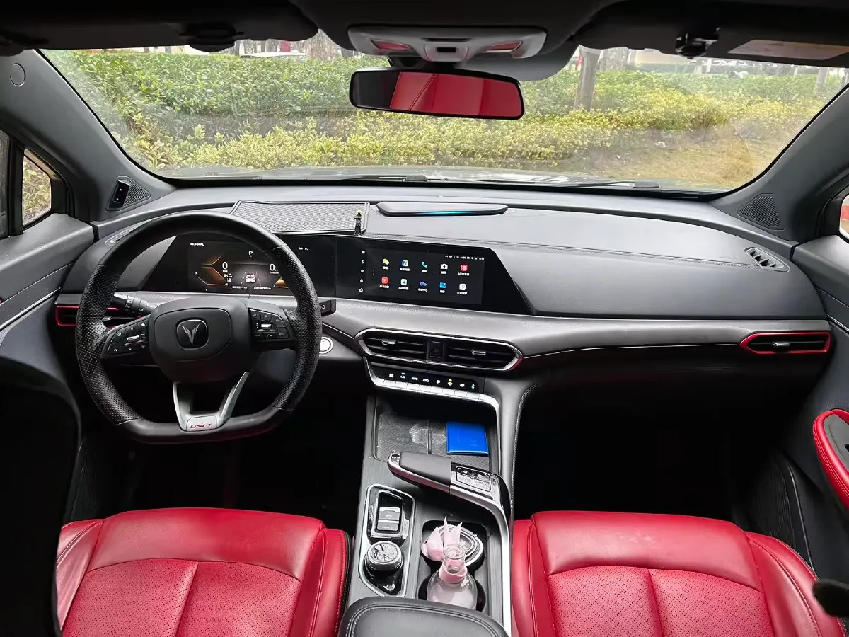 2020 ChangAn UNI-T 1.5T 180HP L4 7DCT,autocango,china used car exporter,china ev exporter,chinese used car exporter,chinese used ev exporter